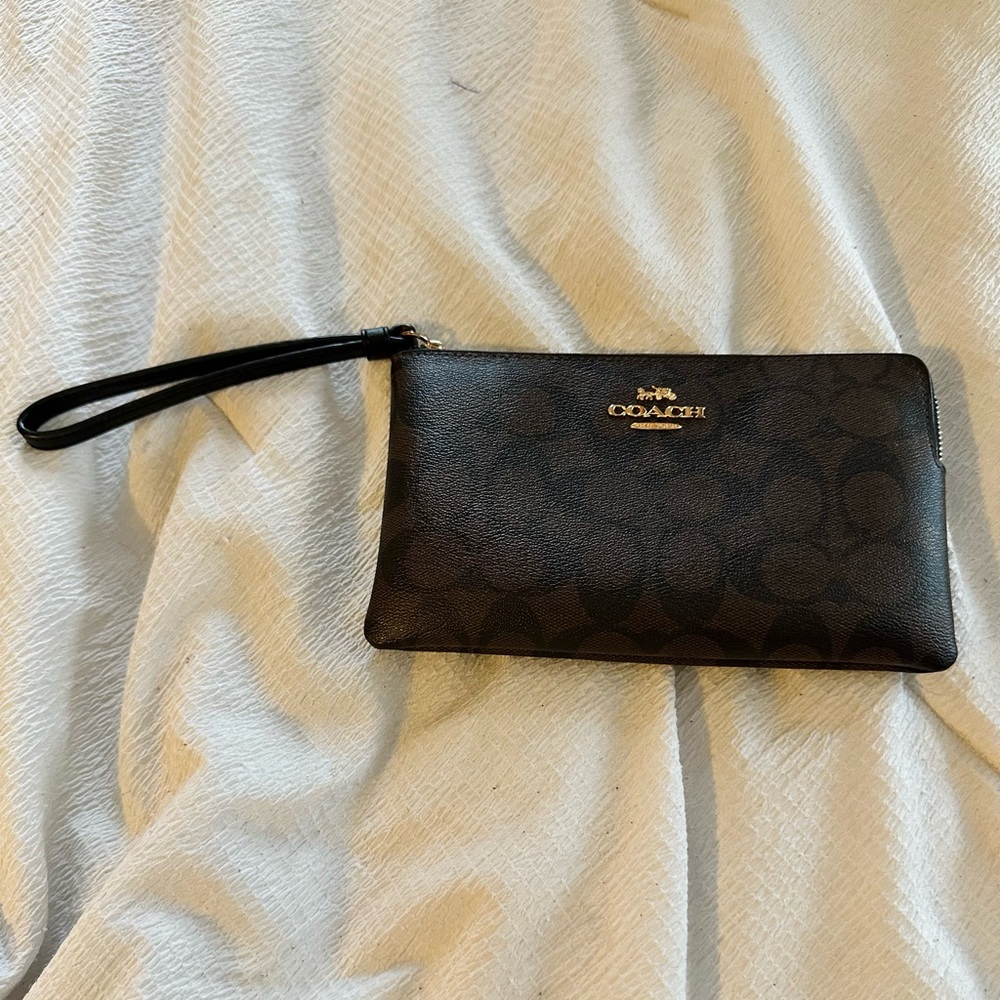 Coach wristlet bag